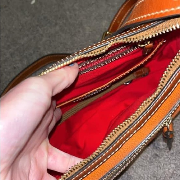 Dooney and bourke - Picture 3 of 3